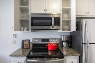 Westwood 1BR with Rooftop in central location LAX-73 - 4