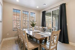 Five-Bedroom Townhouse - Washington - 3