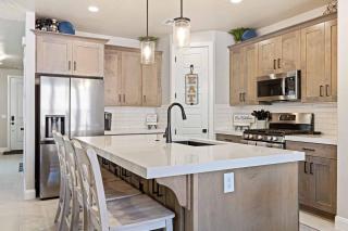 Five-Bedroom Townhouse - 6