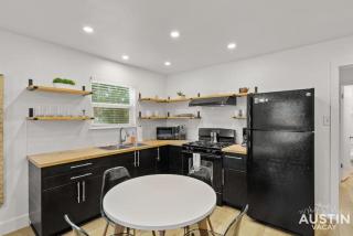 Recently Renovated E Austin Duplex and Free Parking - Austin - 7