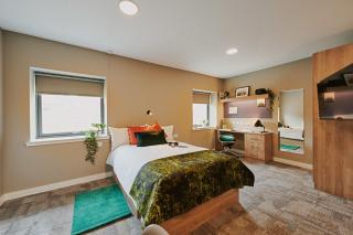 For Students Only Combworks at Aberdeen - 2