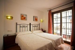 Hostal Palomares - Salobreña - 1