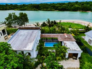Paradise Point Escape - Port Vila - 7