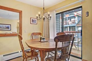 River Mtn Lodge W319 - 4