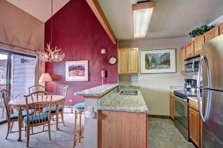 River Mnt Lodge E302 - 8