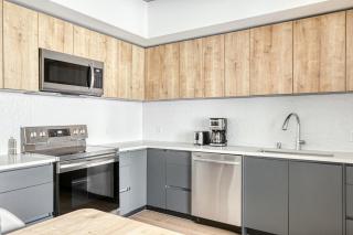 Downtown 1BR w Pool Gym WD nr Staples Center LAX-547 - Los Angeles - 1