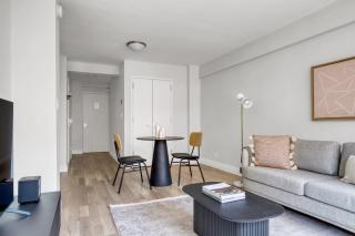 Midtown E 1BR w Elevator DM nr Bloomies NYC-782 - 8