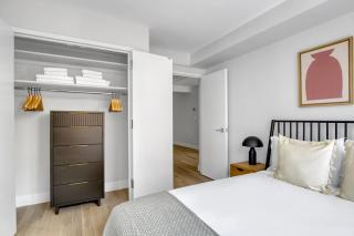 Midtown E 1BR w Elevator DM nr Bloomies NYC-782 - 1