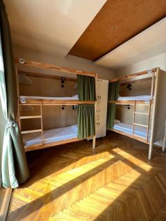Cabbage Hostel - Belgrade - 4