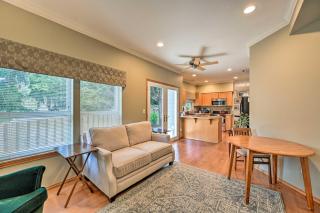 Welcoming Edmonds Vacation Rental with Fireplace! - Edmonds - 6