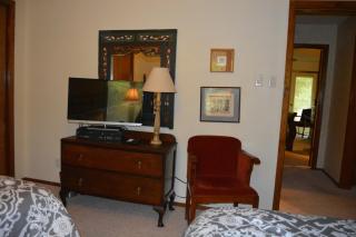 37DPD, Two bedroom, two bath log-sided condo with forest view condo - Mount Ida - 1