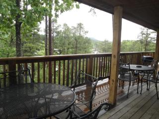 C7, Three bedroom, three bath log-sided, luxury Harbor North cottage with hot tub cottage - 7