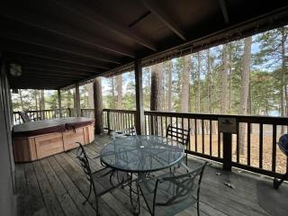 Mountain Harbor Lodge cottage on Lake Ouachita - Mount Ida - 8