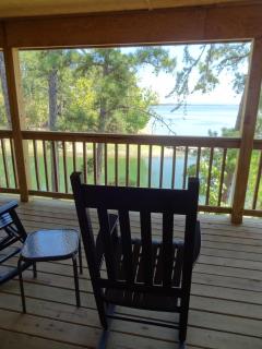 C22, a luxury, three bedroom, three bath Harbor North cottage overlooking the lake cottage - Mount Ida - 5