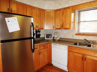 Luxury, loft, log-sided two bedroom Harbor North cottage cottage - Mount Ida - 3