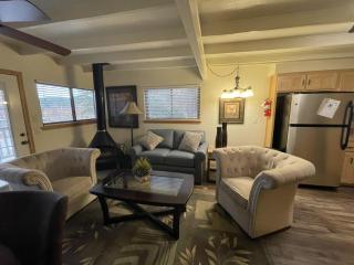 Mountain Harbor Lodge cottage on Lake Ouachita - Mount Ida - 9