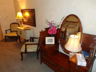 C23, Two bedroom, two bath log-sided, luxury Harbor North cottage with hot tub cottage - Mount Ida - 7