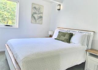 Pandanus Pocket 3BR Beachside Condo by uHoliday - Casuarina - 5