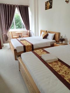 Khách sạn Trọng Tín - Con Dao - 0