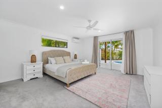 Luxury home in the heart of Burleigh - Gold Coast - 4