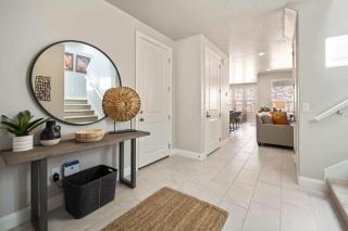 Lazy River Retreat townhouse - 1