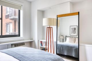 Central Chelsea 1BR w Gym Balcony Doorman NYC-33 - 1