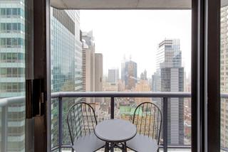 Midtown 2BR w Pool Gym Roof nr Broadway NYC-382 - 6