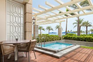 Sheraton Grand Danang Beach Resort & Spa - 5