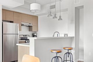 North Hollywood 2br w pool gym roof nr 101 LAX-935 - 3