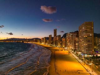 Beautiful Parque Loix 4 bedroom apartment shared pool, tennis court - Benidorm - 0