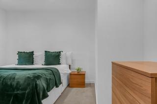 MySquare Modern One Bedroom Apartments in Old Street - London - 7