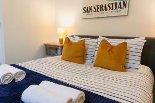 Spacious Apartment - Double and Sofa Bed - Wonderful Pavilion Views - Brighton & Hove - 2