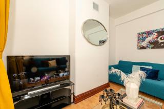 Xtra Large 4 Bedroom House, near Excel, London City and 5 walk to Train Station - 3