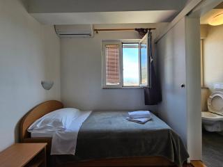 Guest House Mamut - 9
