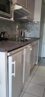 Les Jardins 2 Port de Plaisance et piscine 2 - 7