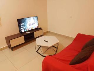 HB1713 -2 bedroom-Netflix-Wifi-Parking, 3042 - Cyberjaya - 3