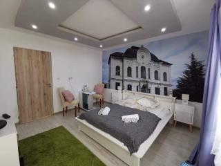 Centrum Villa Szolgáltatóház - Tokaj - 0