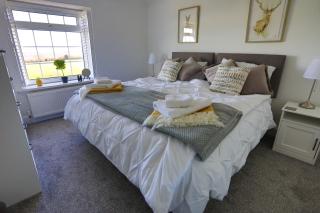 Coastal Cottage with Hot Tub and Garden Sleeps 8 - Skelton - 0