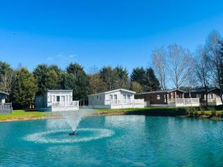 Sutton Lodge with Hot Tub - York - 6
