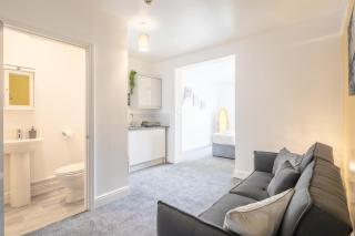 Studio 5 - Family-Friendly Super King Studio with Ample Space - 5