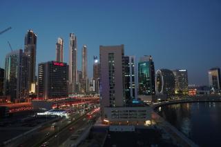 Al Ashrafia Saray Magnificent 3BR Canal Views - Dubai - 6