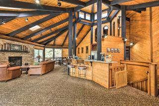 Cozy Grand Woodland Cabin with Mountain Views - Pine Mountain Club - 2