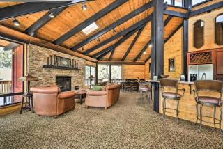 Cozy Grand Woodland Cabin with Mountain Views - Pine Mountain Club - 1