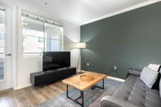 Hollywood 2BR w Gym Pool Spa nr Sunset Blvd LAX-200 - Los Ángeles - 8