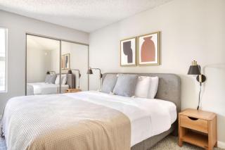 Glendale 1BR w Gym Pool Lounge very walkable LAX-502 - 2