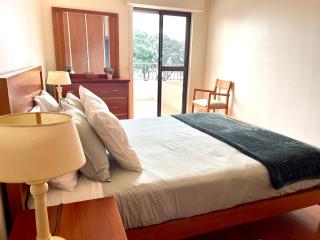 Beach Front House - Ponta Delgada - 4