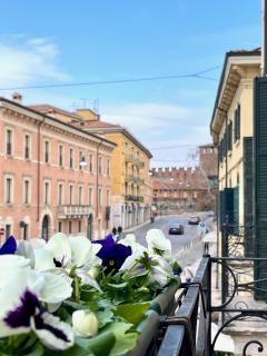 Il balconcino - Verona - 0