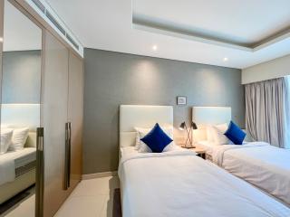 Luton Vacation Homes - Damac Paramount 2BR High Floor, Business Bay, Dubai 61AB06 - Dubai - 2