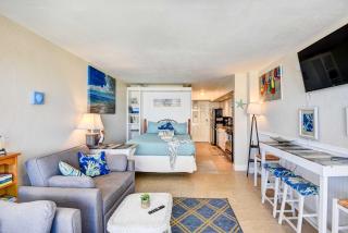 Daytona Beach Studio with Balcony and Ocean View - 7