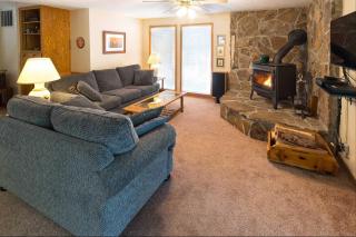 Lark - 05 - Sunriver - 9
